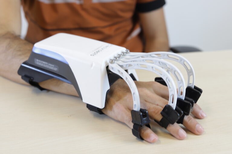Read more about the article A reabilitação por meio da Interface Cérebro-Máquina: Exobots